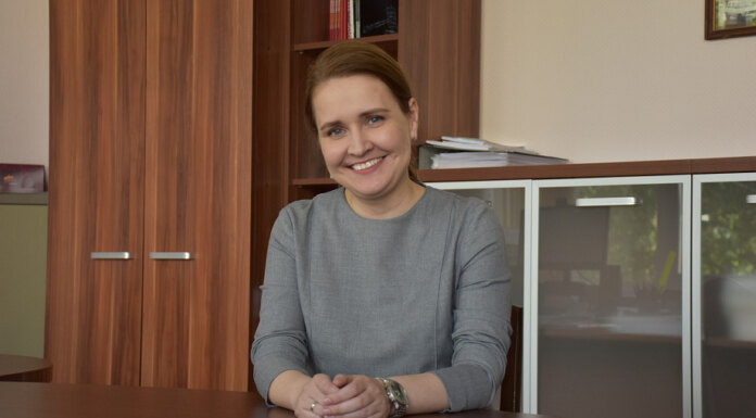    Директор СУНЦ НГУ Людмила Некрасова. Фото: официальный сайт учреждения