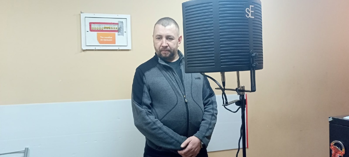 Сергей на озвучке фильма. 