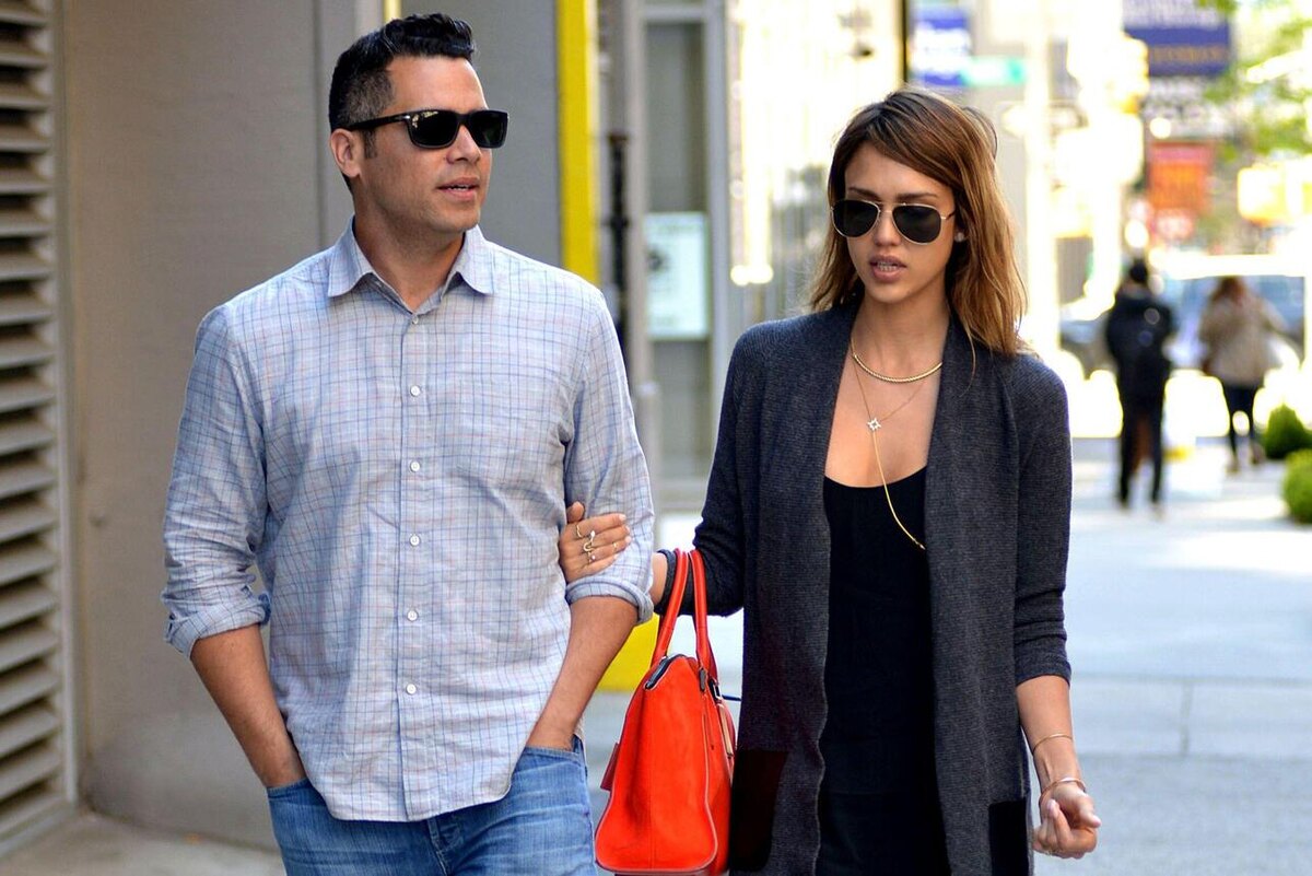    Джессика Альба и Кэш Уоррен расстались LEGION-MEDIA