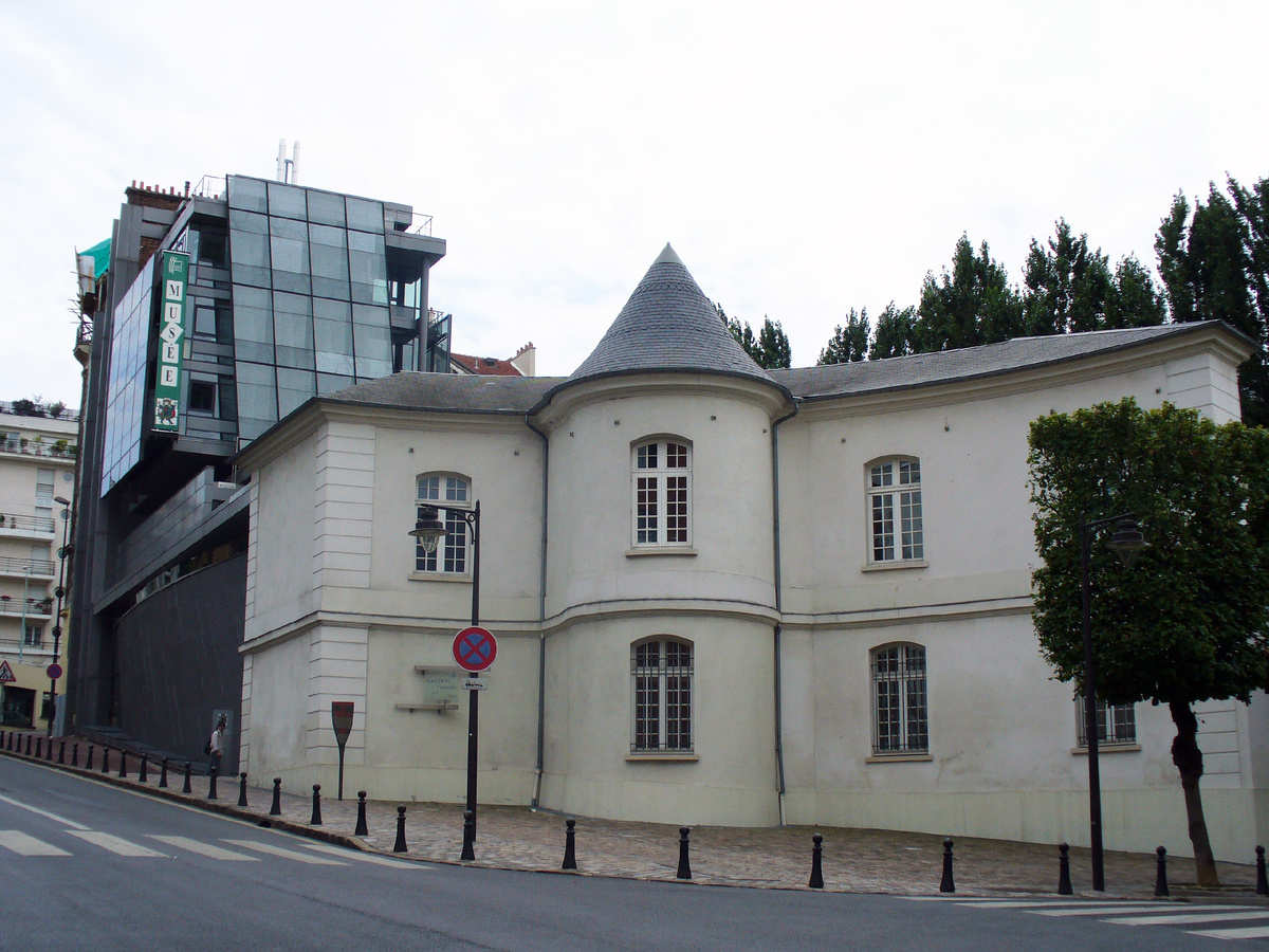 музей игральных карт в Исси-ле-Мулино