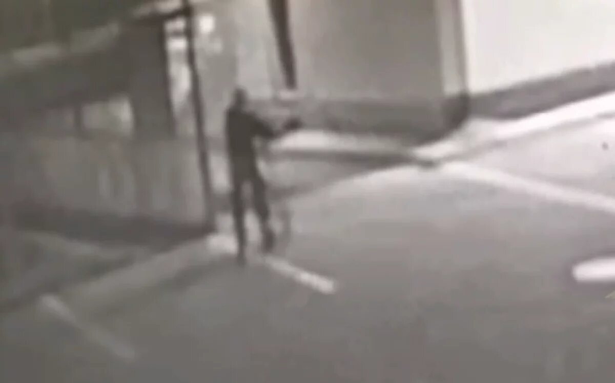    В Севастополе пьяный пенсионер угнал электросамокат охранника супермаркета