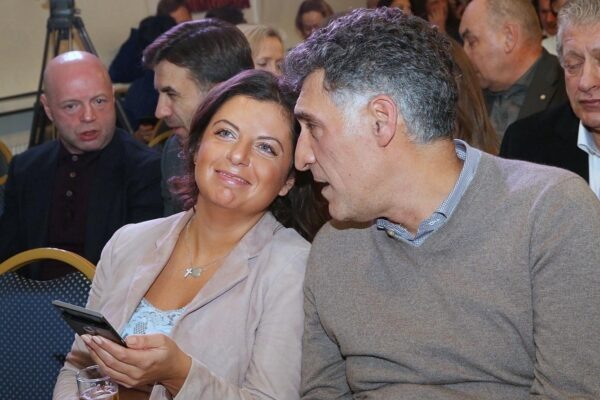    Тигран Кеосаян и Маргарита Симоньян. Фото: ТВЦ