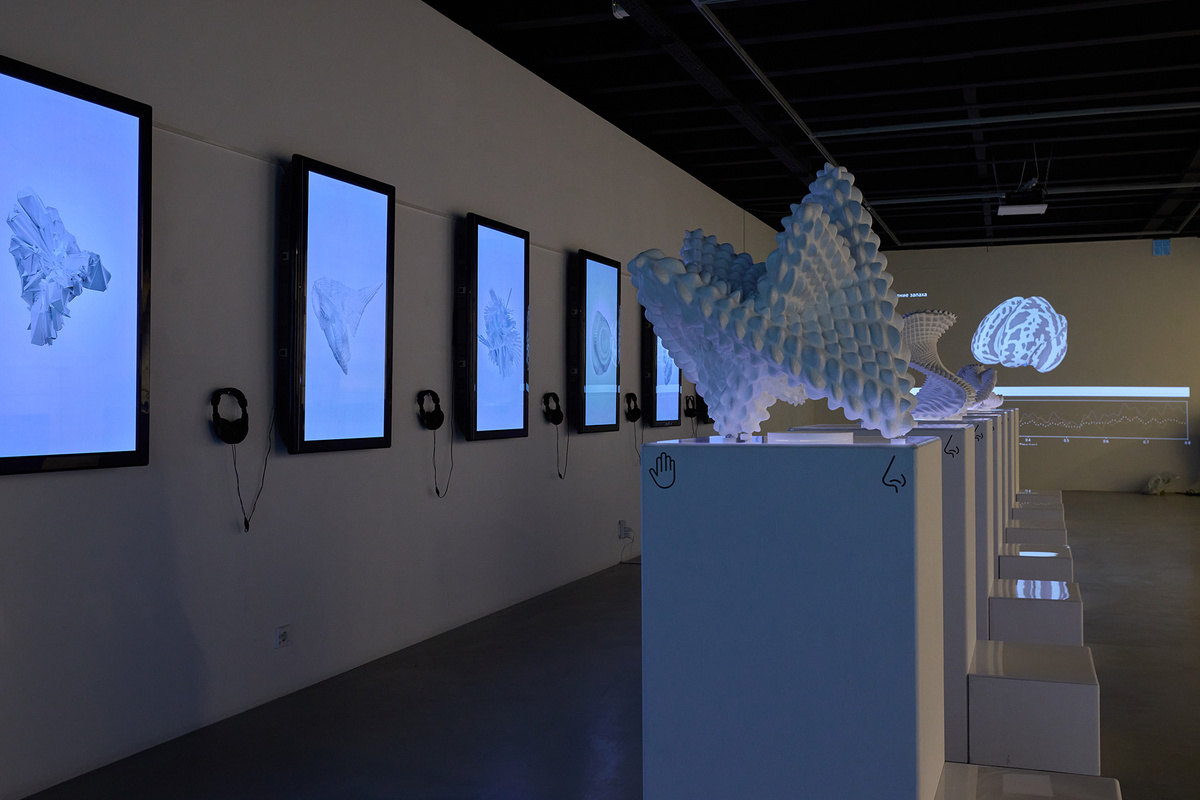    Экспозиция выставки «…ONE ARTSAPIENS ID»