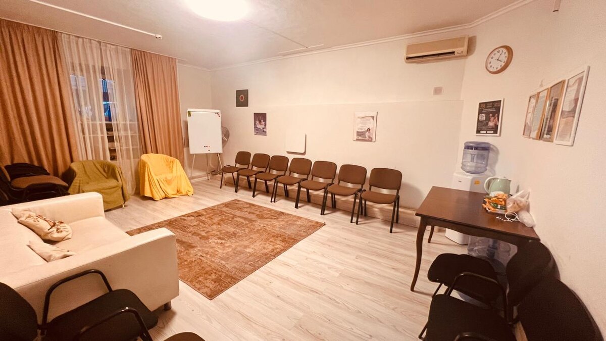 коворкинг Точка Опоры. Москва , метро Охотный ряд