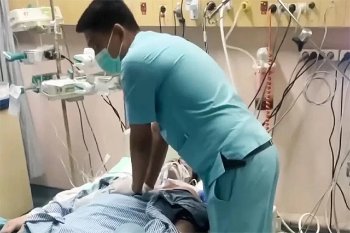    Чуда не случилось.