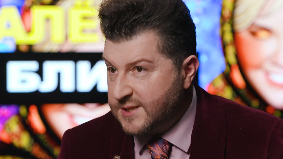 Фониатор Лев Рудин. Фото: кадр шоу «Алена, блин!» в ВК-видео