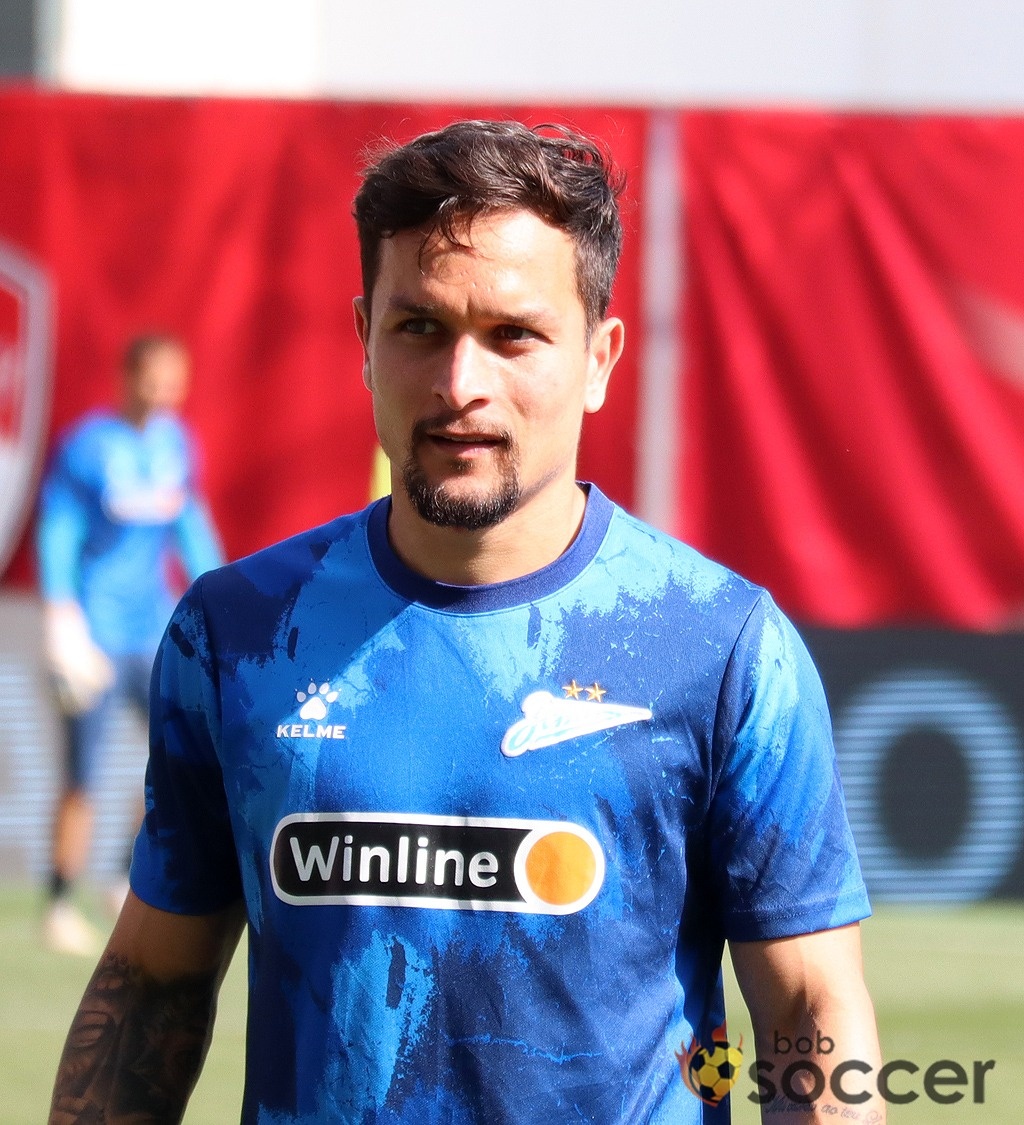    Марко Гевес: «В Бразилии Артура считают великим футболистом»Алексей Андрианов