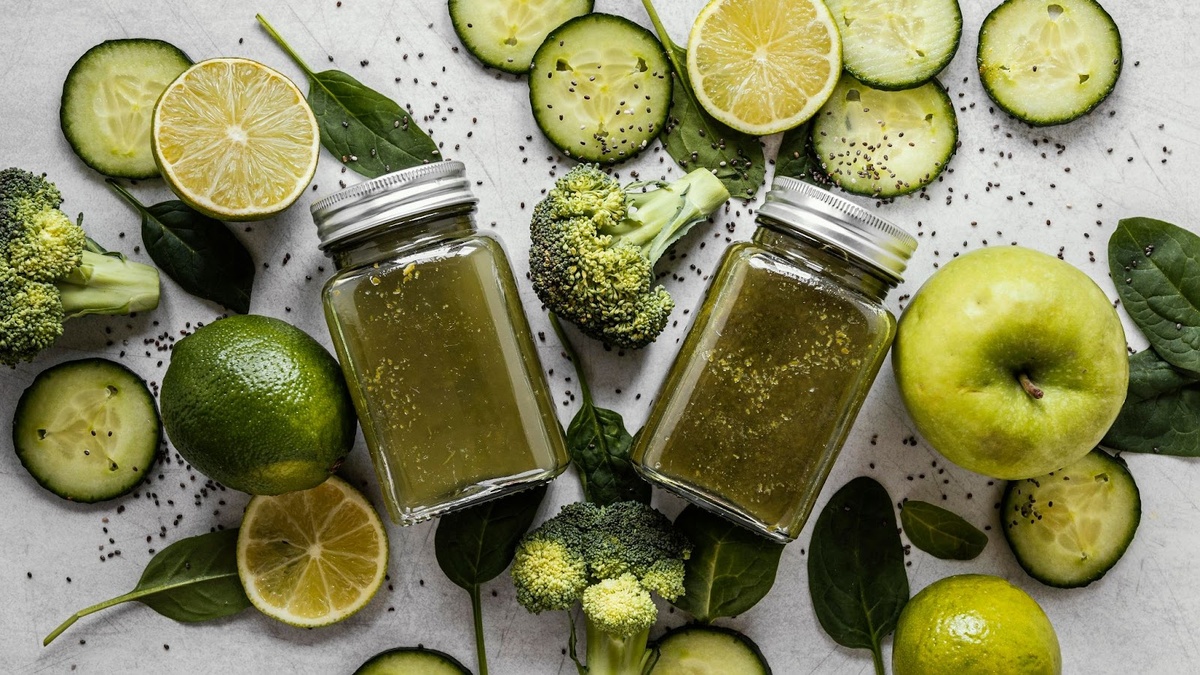 Источник изображения: <a href="https://ru.freepik.com/free-photo/flat-lay-composition-healthy-food-immunity-boosting_13108490.htm#fromView=search&page=1&position=1&uuid=861d0255-8d20-48e5-b203-eaf780442db0&new_detail=true">Изображение от freepik</a>