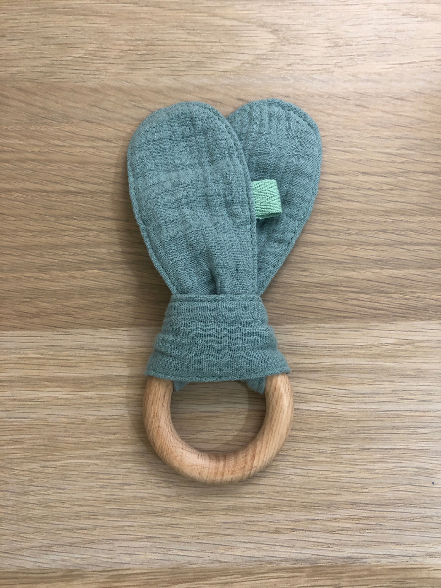 ушки из муслина -первая игрушка для малыша, фото из моего архива