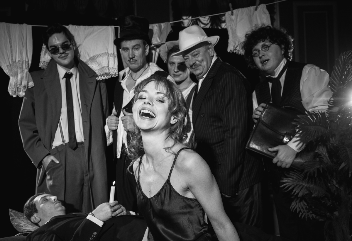 Спектакль "Цилиндр" Театр на Трубной