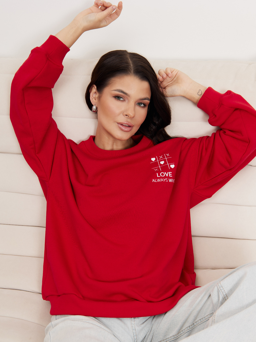 красный свитшот как вариант образа на День Святого Валентина total-love.ru