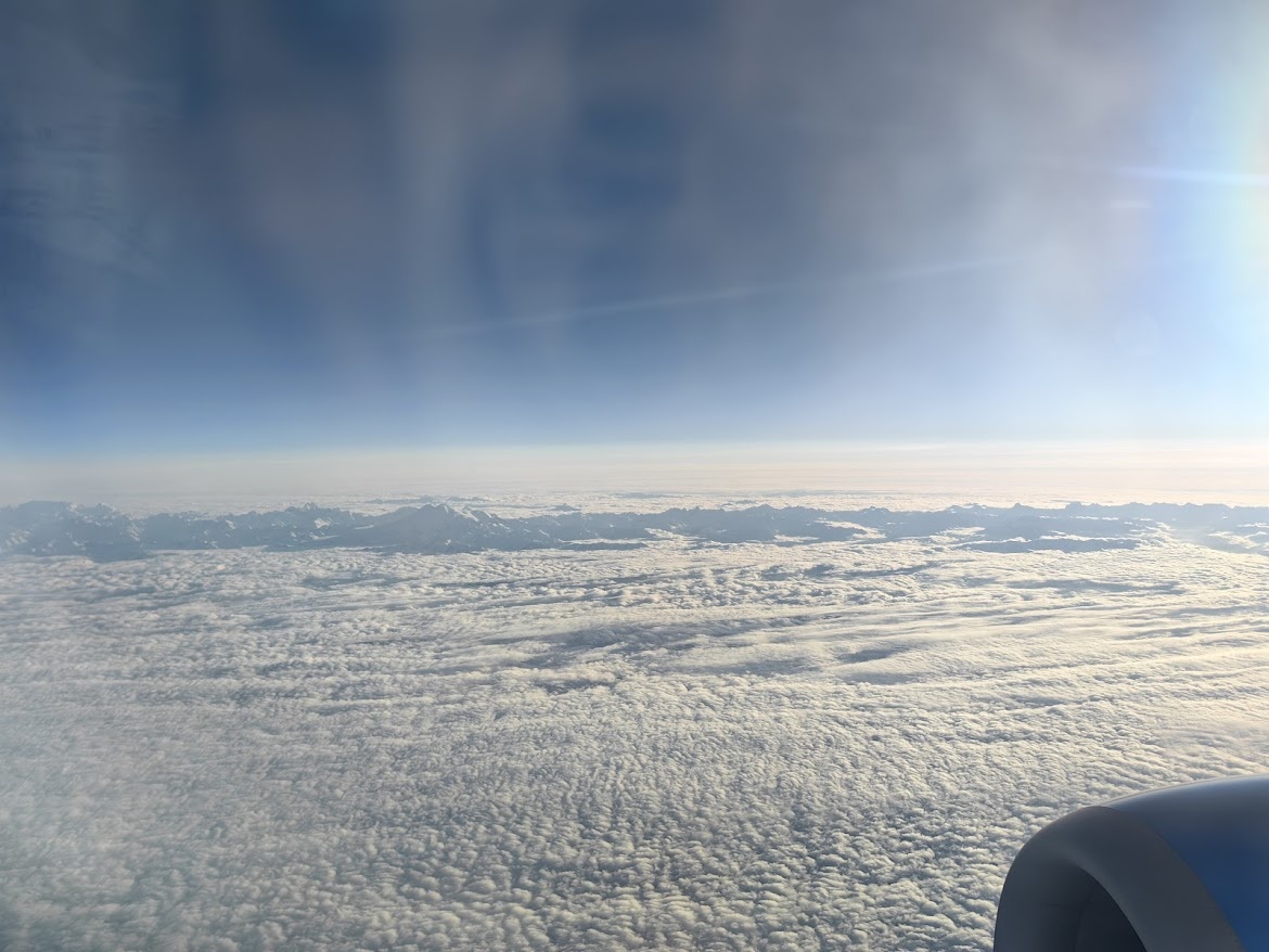 Где-то над облаками и главным кавказвким хребтом