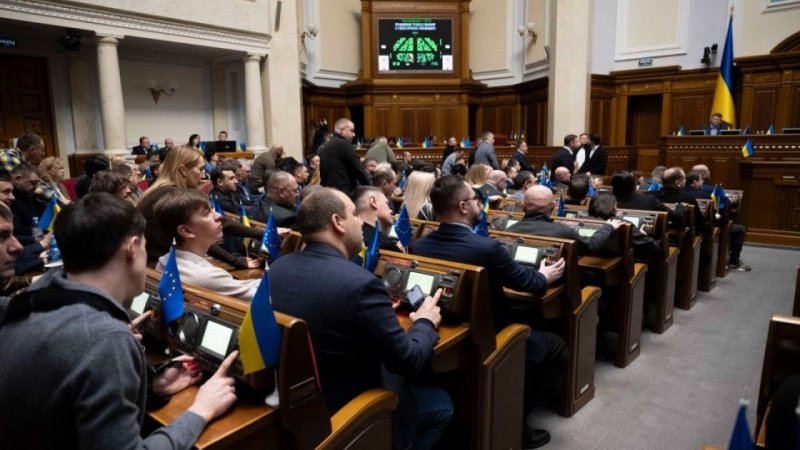    На Украине полмиллиона уклонистов находятся в розыске. ВРУ предлагает уменьшит им штрафы, чтобы пошли на фронт