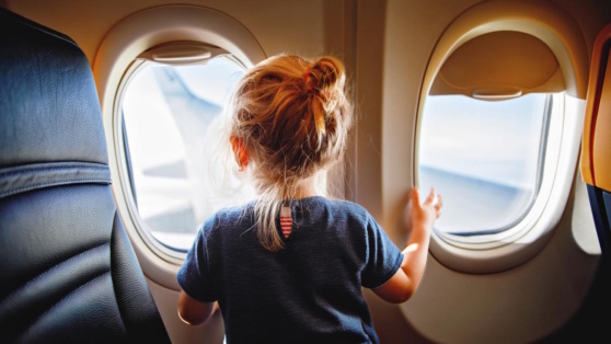    В России ввели 50%-ные скидки на авиарейсы для детей Роман Захаров