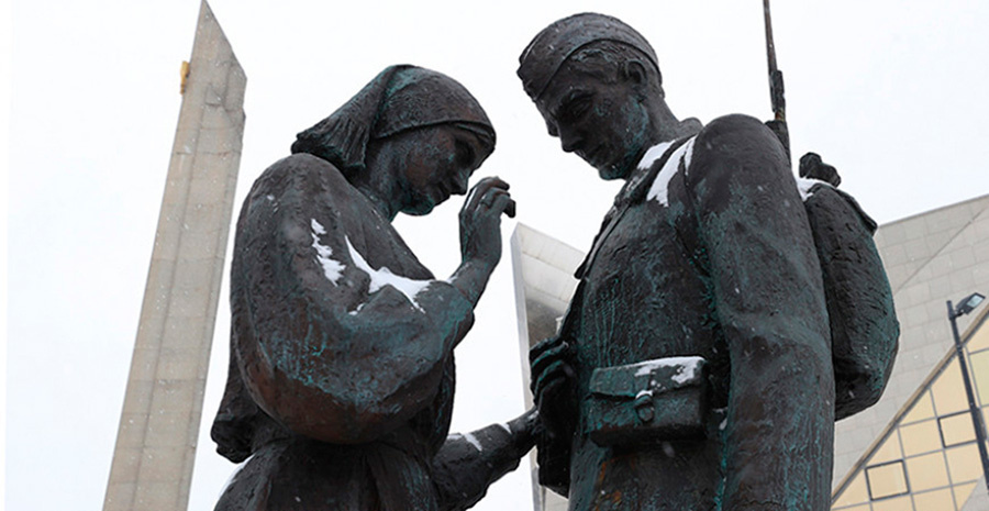     Лучший логотип к 80-летию Победы