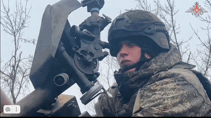    "Ураган" ВС России сносит оборону противника//Фото из официального ТГ-канала Минобороны