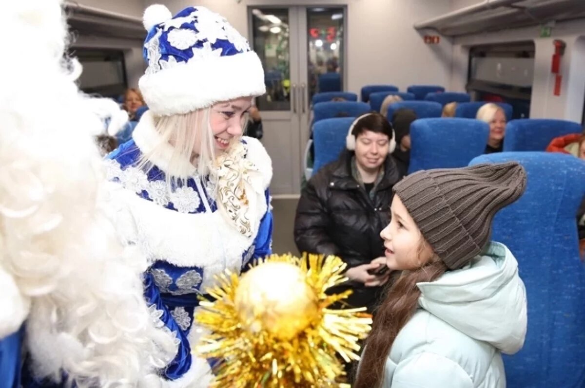    В каникулы пассажиры активнее ездили поездами, чем в прошлом году