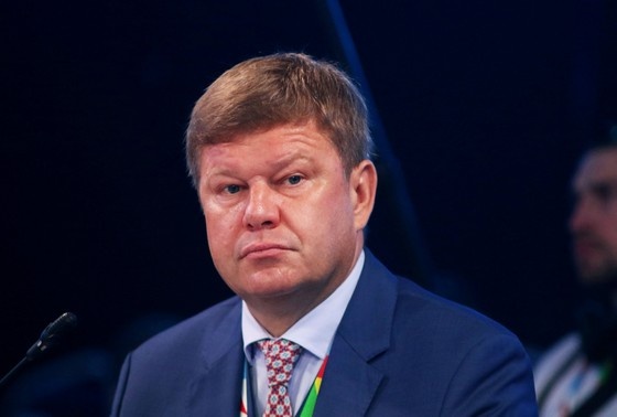    Дмитрий Губерниев