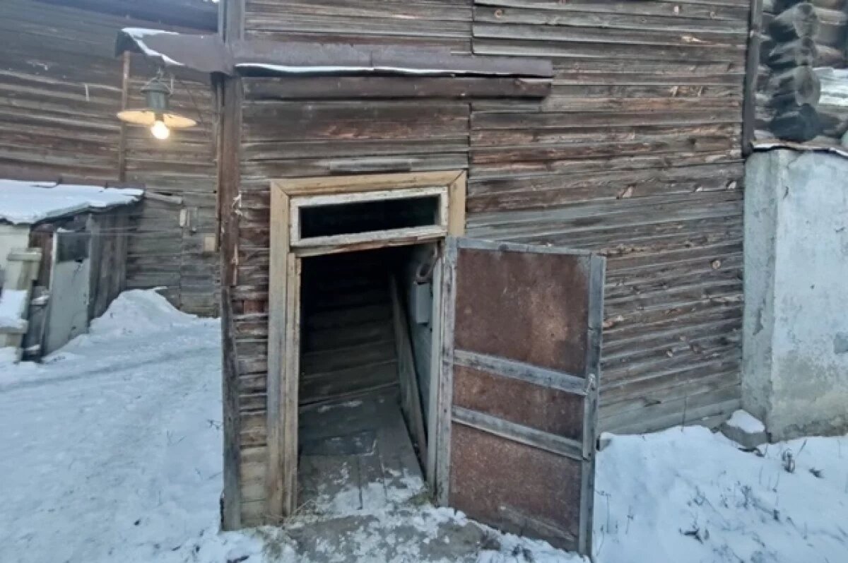    В Миассе возбудили дело после обращения в СКР жильцов аварийного дома