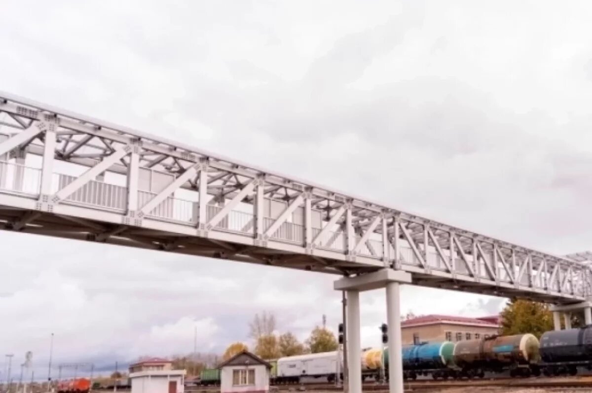    В Узловой сорваны сроки открытия для инвалидов пешеходного моста через ж/д