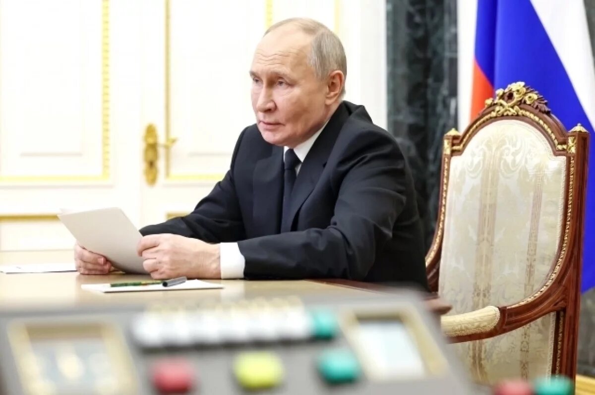    Владимир Путин провел совещание с членами Правительства