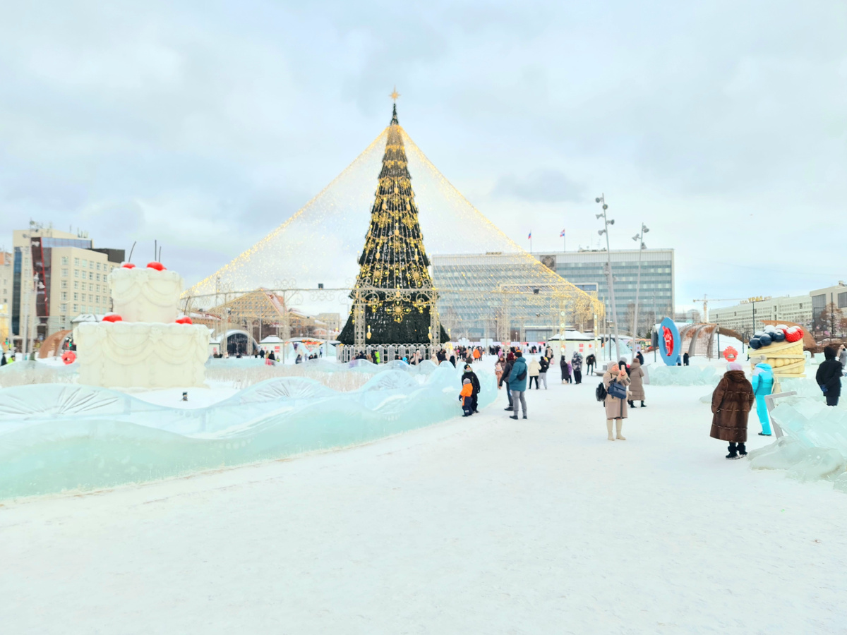 Ледовый городок в Перми, фото автора