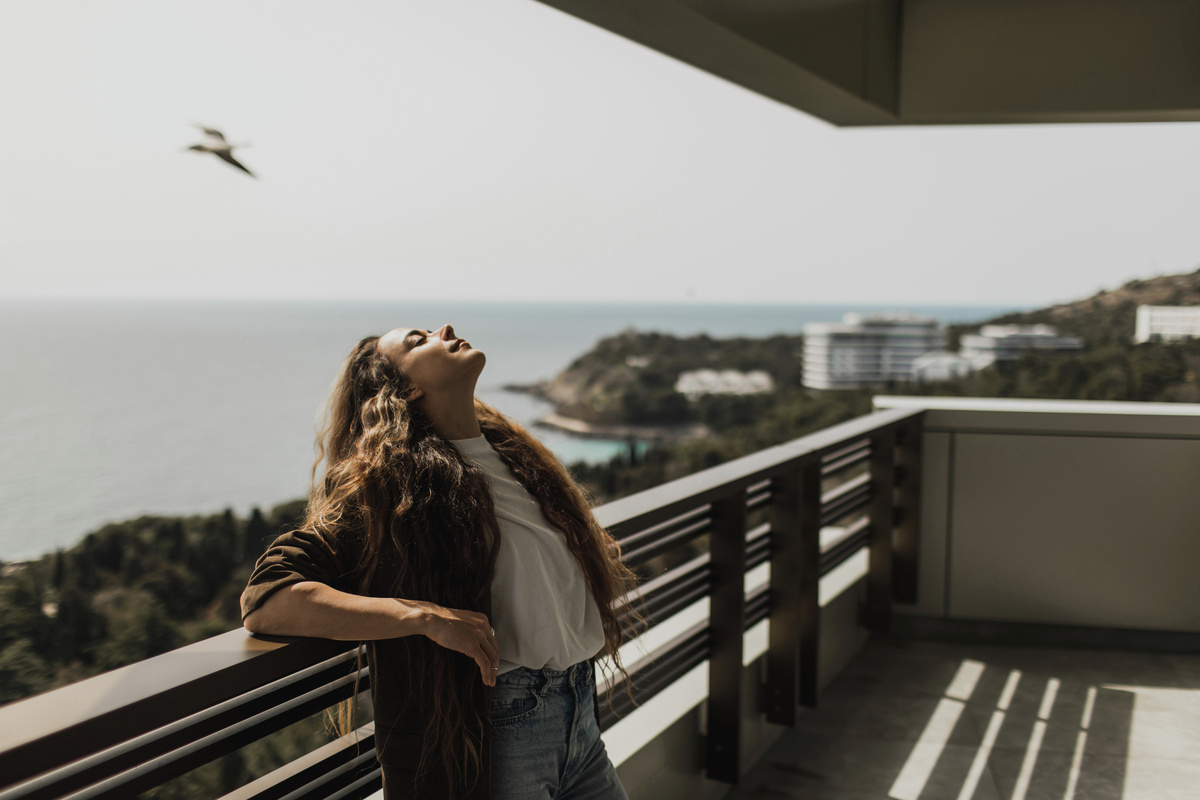 Девушка в крымском санатории // Фото предоставлено санаторием Foros Wellness & Park