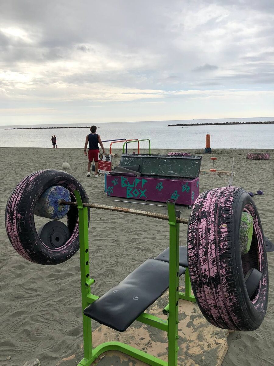 Вот такой хардкорный жим у меня был