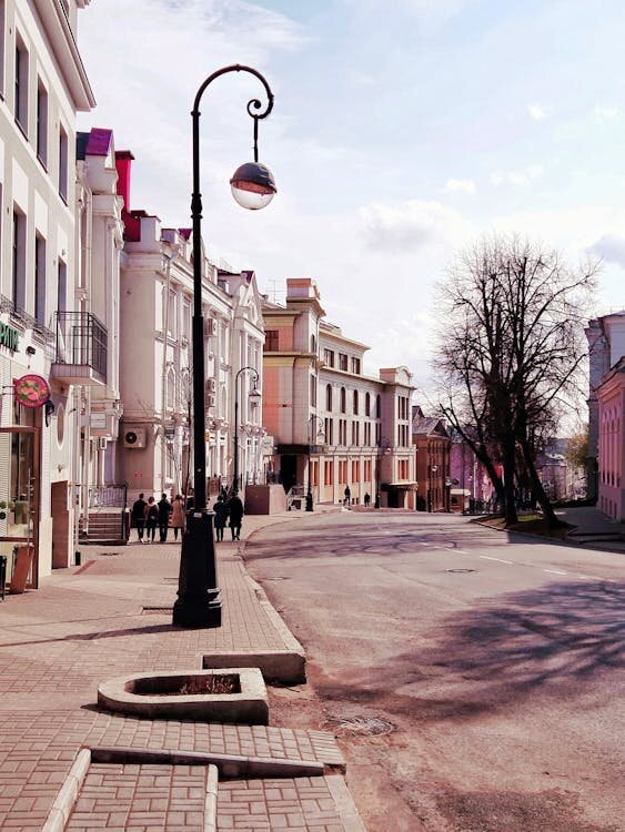Улицы Казани. Источник: https://www.pexels.com/ru-ru/photo/15235039/