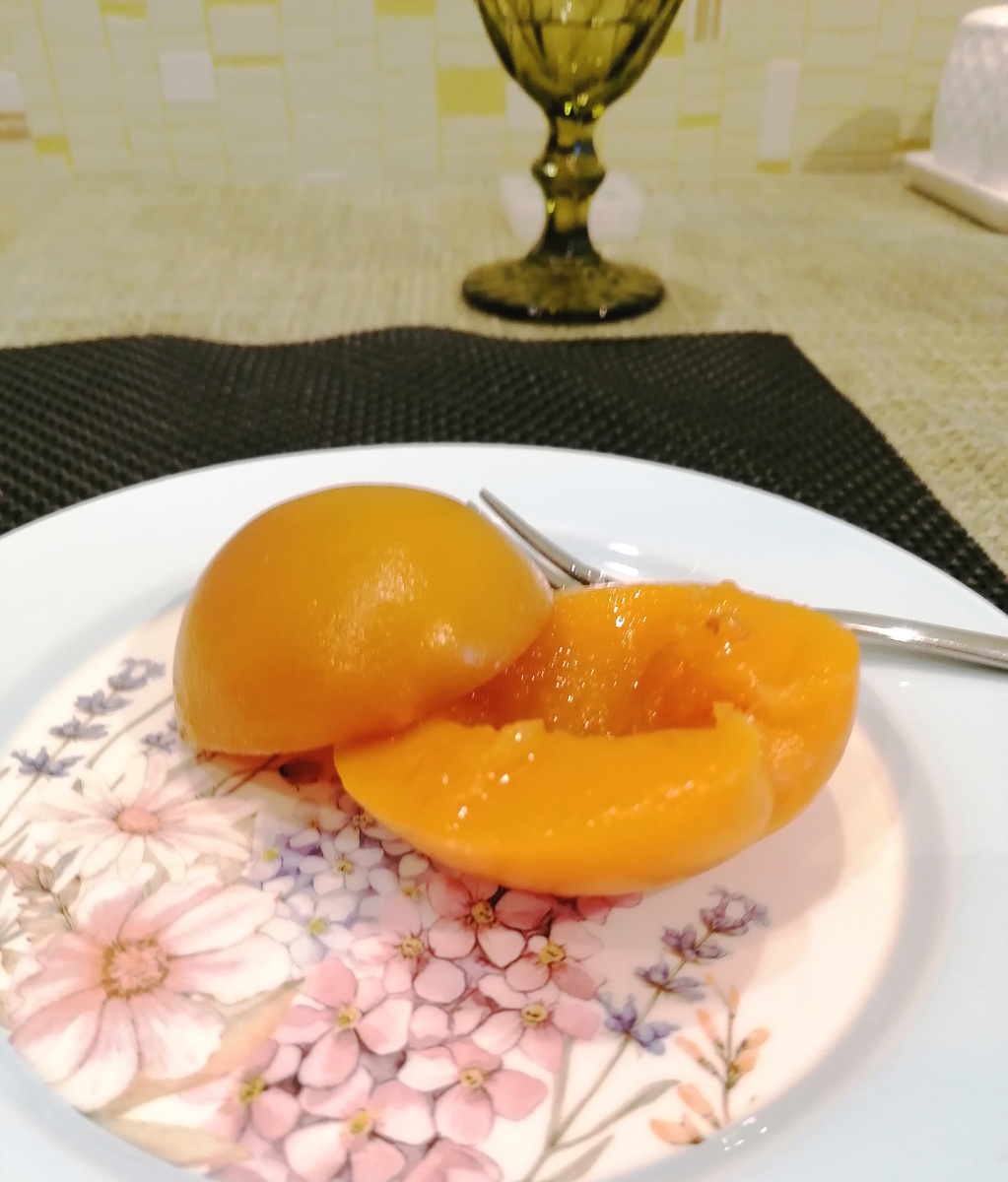 Те самые персики. Фото автора. 