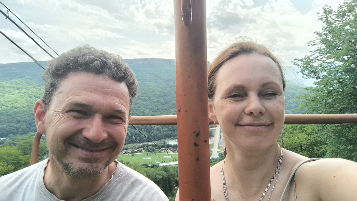 Морды треснут от радости.  Наконец-то мы это сделали. Фото: Книга Приключений