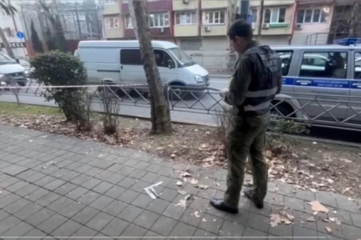    В Сочи соседи погибшего мужчины рассказали, что тот выпивал с преступником