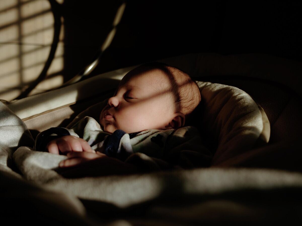    Спящий ребенок© Unsplash / Kevin Keith