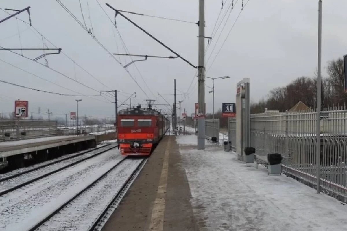    На Балтийском направлении из Петербурга и обратно задерживаются электрички