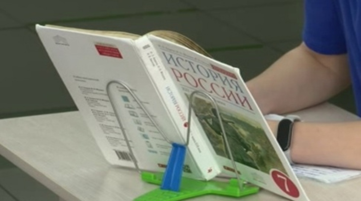    Самая продолжительная третья четверть началась сегодня в школах Курской области