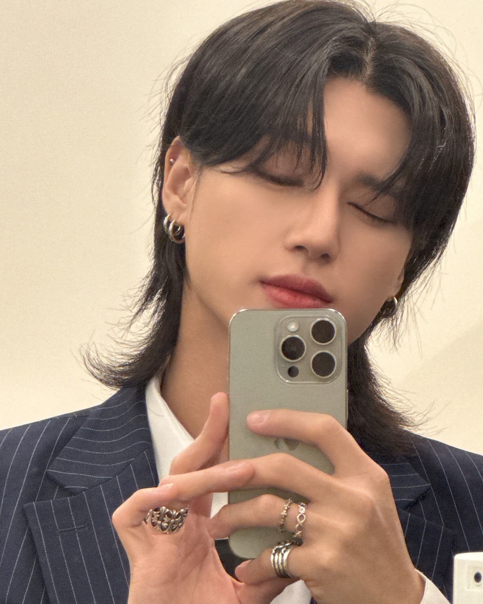    Уён из ATEEZСоцсети