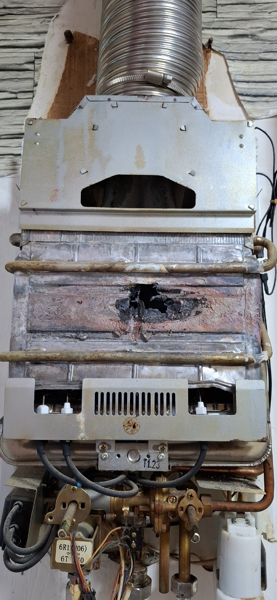 И ремонту она не подлежит.