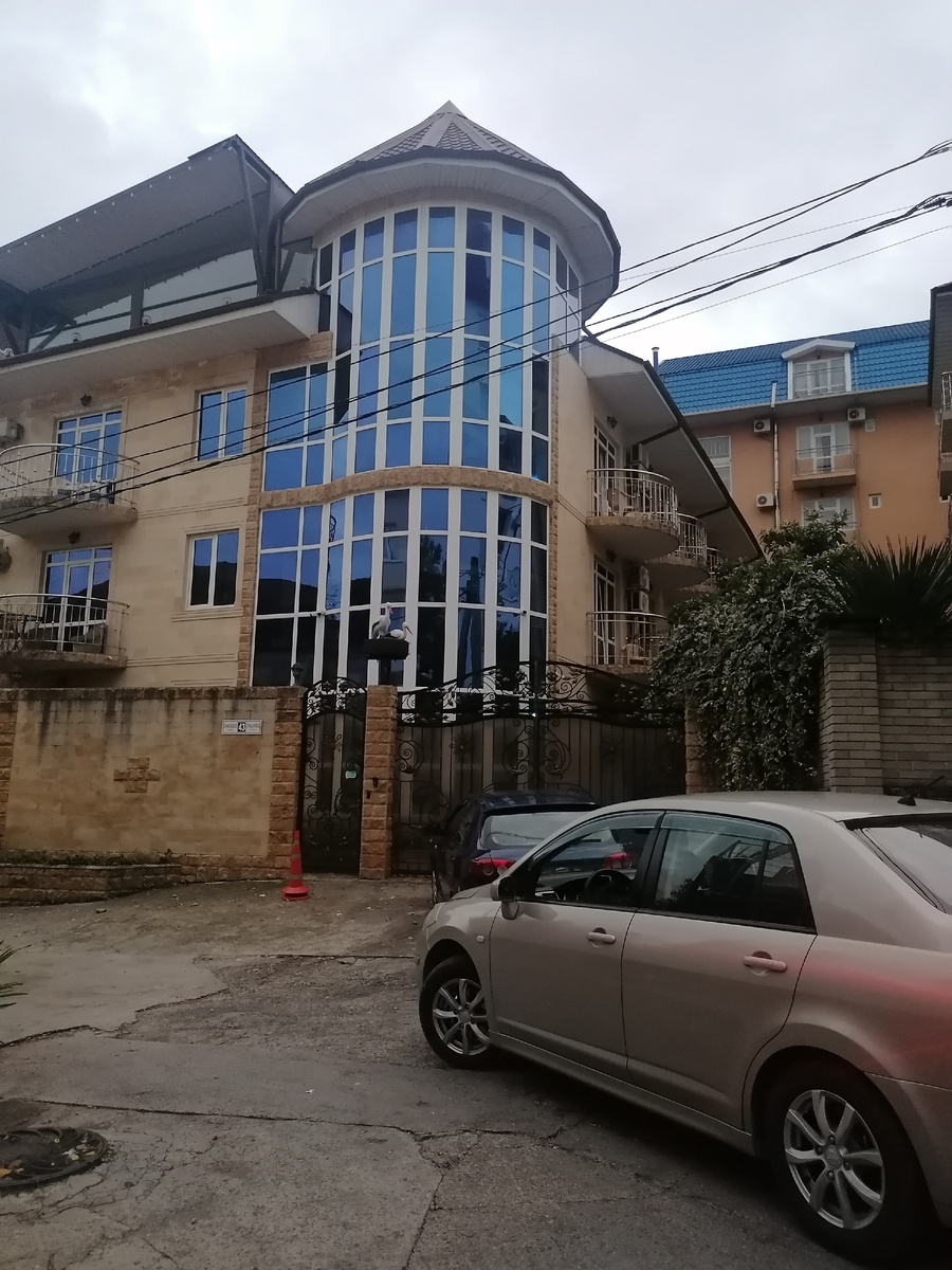 Сочи. Сириус. Гостевой дом "Эльмира"