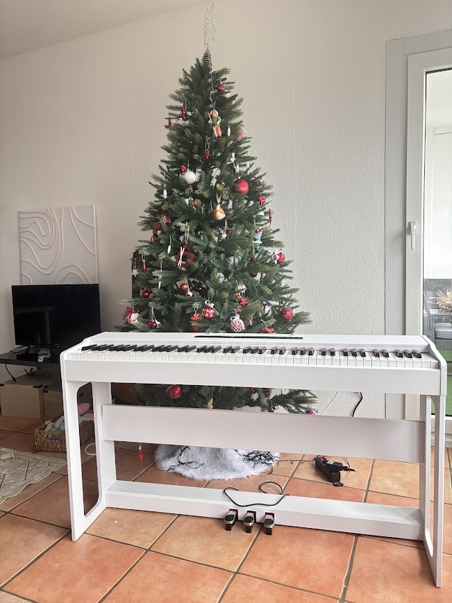 Царь-пианино с сюрпризом