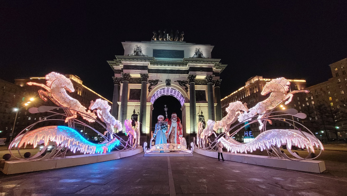 Дед Мороз и Снегурочка. Фото этого года.