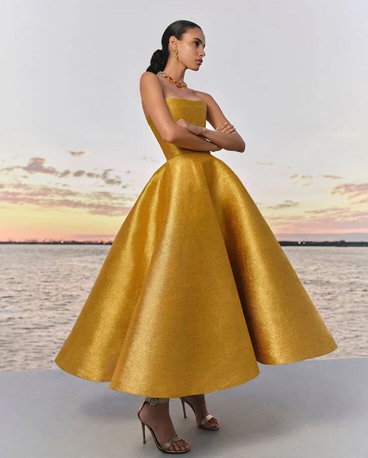 фото платья из коллекции Oscar de la Renta Весна 2025