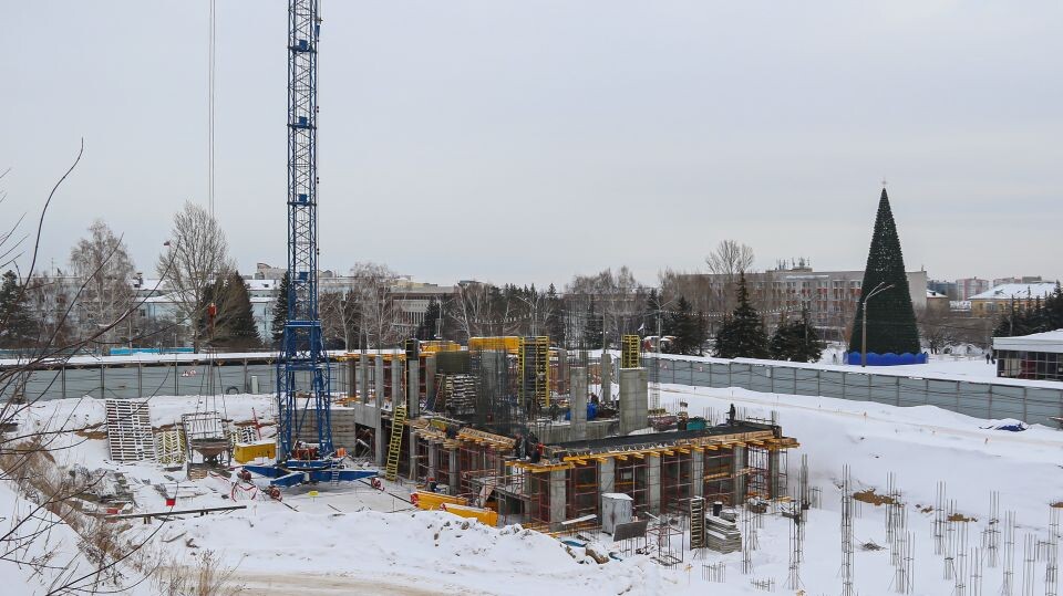    Строительство жилого комплекса на площади Сахарова в Барнауле. Источник: Виталий Барабаш