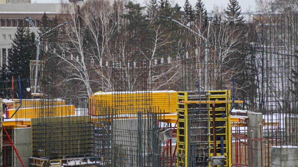    Строительство жилого комплекса на площади Сахарова в Барнауле. Источник: Виталий Барабаш