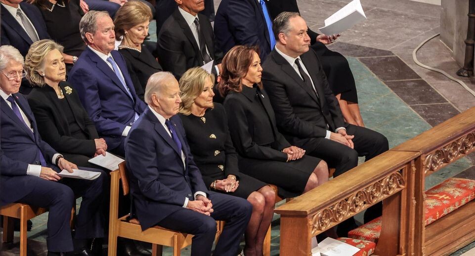    Samuel Corum — Pool via CNP/Keystone Press Agency / Global Look Press