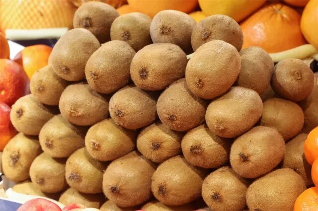    Правда ли, что киви помогает быстрее заснуть?