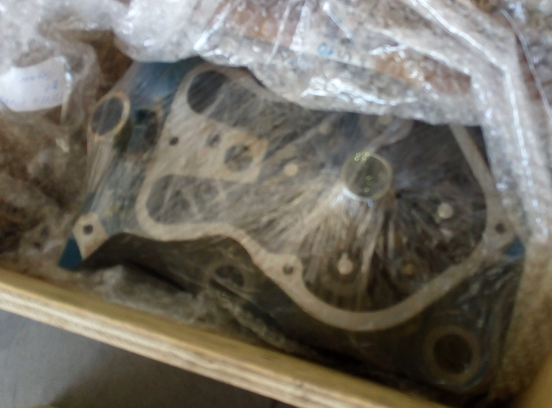 фото головки блока цилиндров (ГБЦ) в разборе