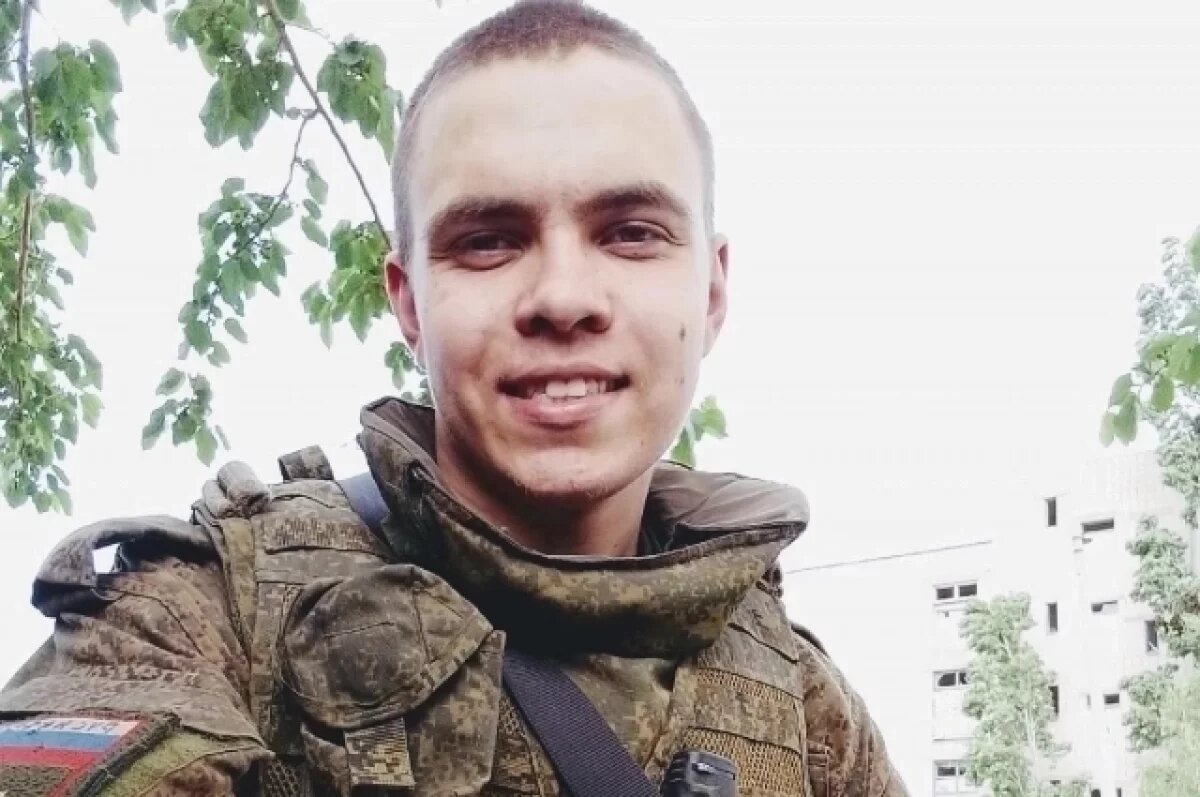    Молодой человек заключил контракт с Минобороны РФ во время прохождения срочной службы.