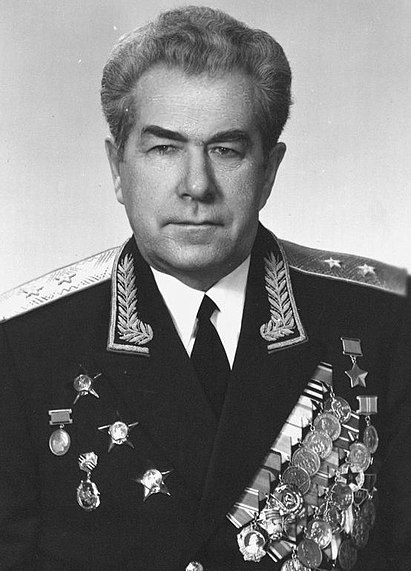 Николай Родионович Андреев (7 августа 1921, д. Куроплешево, Петроградская губерния — 5 апреля 2000, Москва) — советский военачальник, танкист-ас, участник Великой Отечественной войны, Герой Советского Союза, генерал-лейтенант
