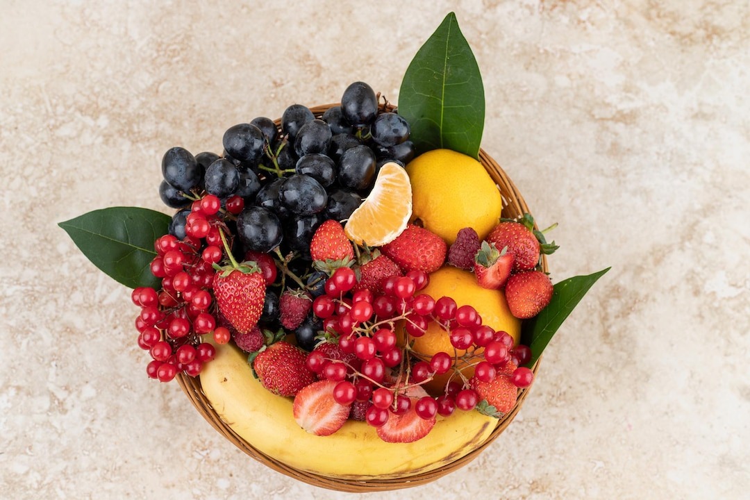 Фрукты и ягоды обладают выраженым сладким вкусом