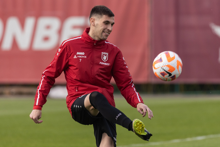    «Рубин» сыграет с «Войводиной», в составе которой есть Лазар Ранджелович.   
Фото: «БИЗНЕС Online»